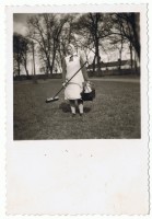 6.	Pani Franciszka Grzelak, pracownica szkoły, zdjęcie ze zbiorów Pana E. Grzelaka
